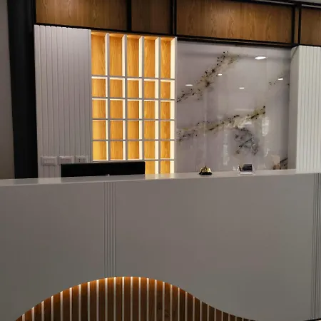 Metro Terminal Hotell 4*