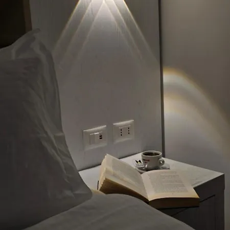 Metro Terminal Hotel 4*