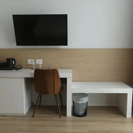 Metro Terminal Hotel 4*
