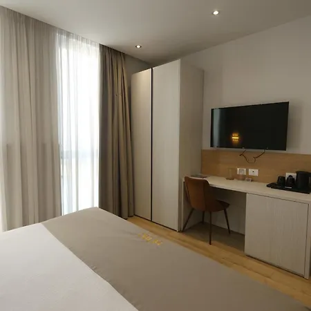 Hotel Metro Terminal