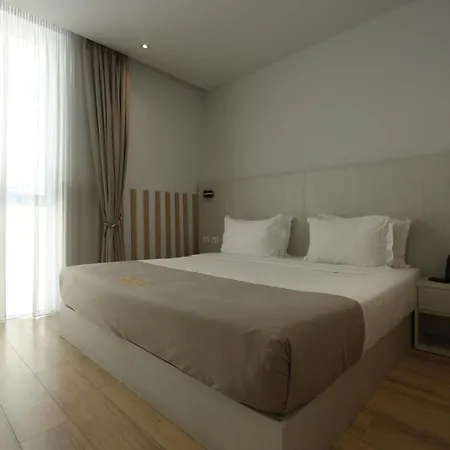 Metro Terminal Hotel 4*