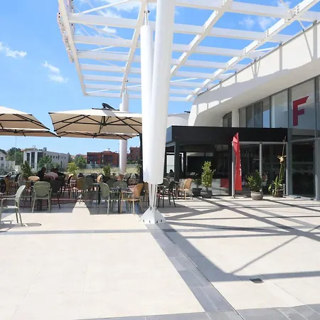 Metro Terminal Hotel 4*