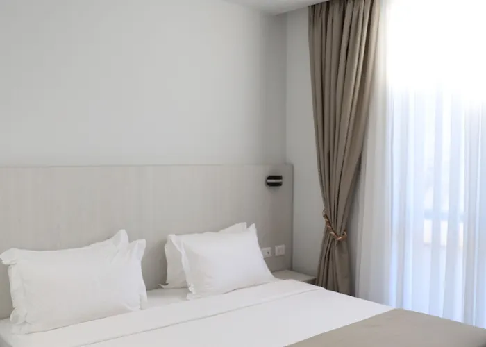 Hotel Metro Terminal 4*