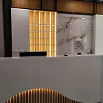 Metro Terminal Hotel 4*