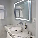 Hotel Metro Terminal 4*