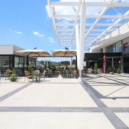 Metro Terminal Hotel 4*